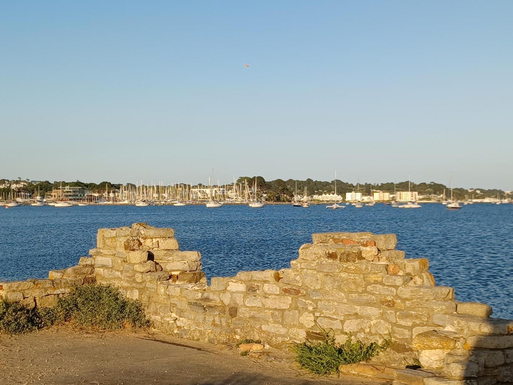 Aqua Vista Lejlighed Poole Eksteriør billede